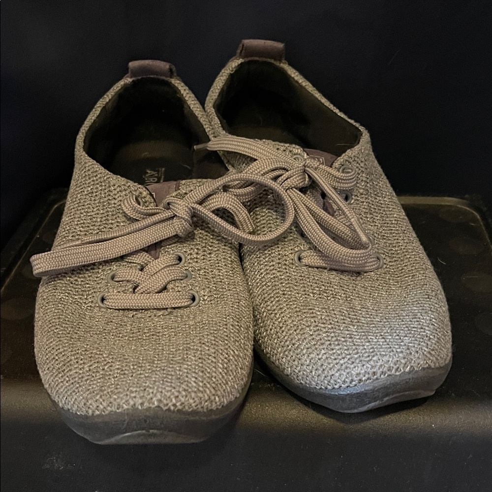 Arcopedico Gray Knit Lace-Up Flats